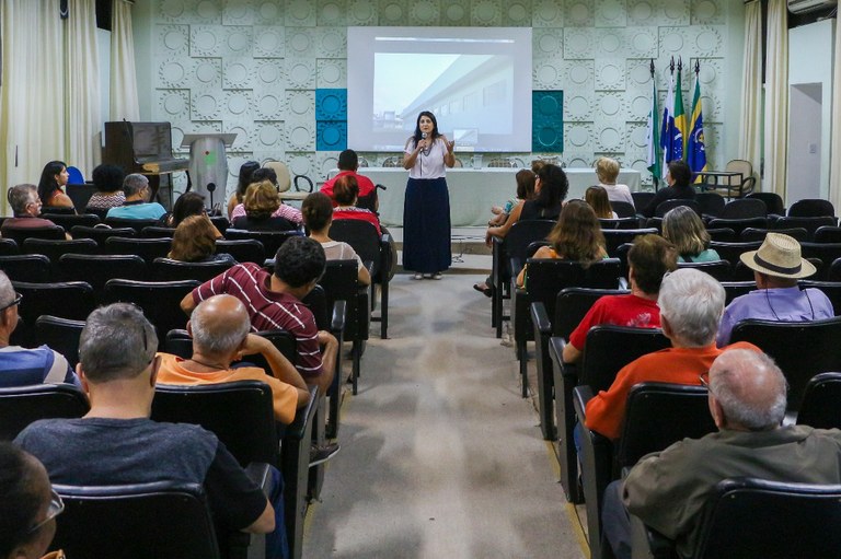 Encontro com os aposentados 2017 (3).jpg