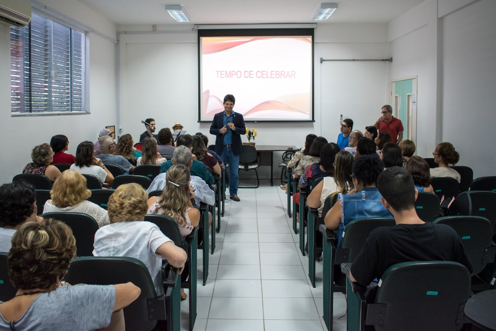 Encontro com os aposentados em 26.04 (8).jpg