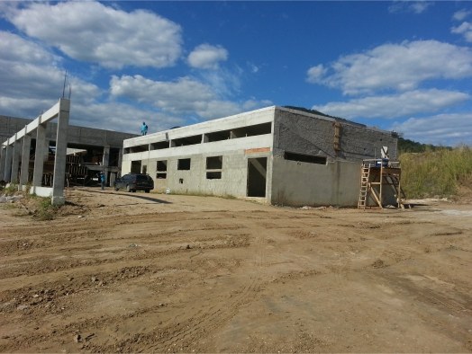 Campus Avançado Maricá acompanha obras de sua futura sede