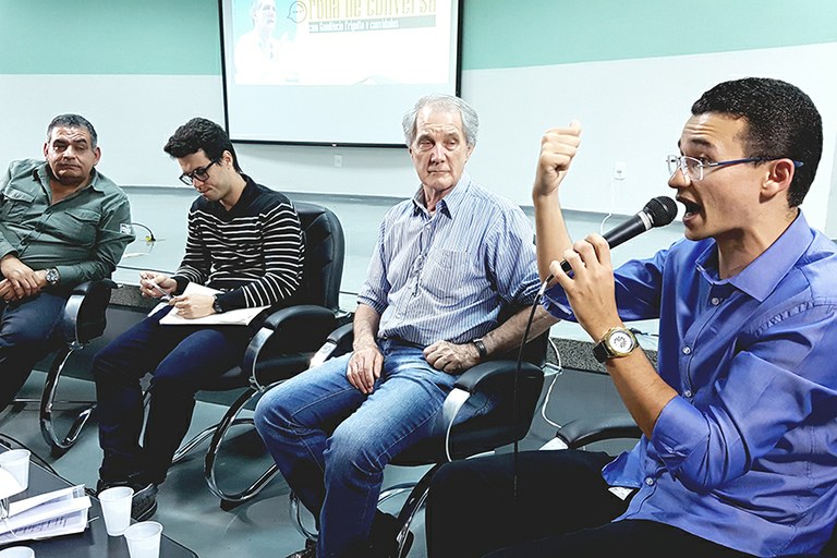 IFF Pádua recebe Gaudêncio Frigotto para discussão sobre o Ensino Médio Integrado nos Institutos Federais 