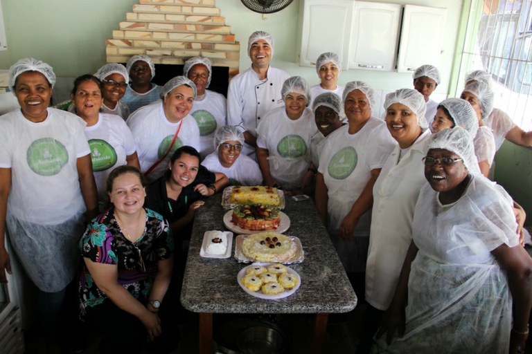 Projeto Nutriarte capacita mulheres para mercado de trabalho