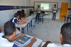 Projeto do IFPE realiza oficinas pedagógicas para alunos do 6° ao 9° anos do Ensino Fundamental (Foto: IFPE).