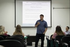 Professor Edmundo foi um dos colaboradores no debate.