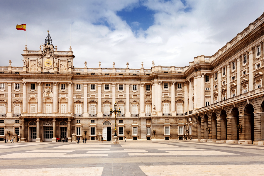 Espanha divulga bolsas de estudos para brasileiros