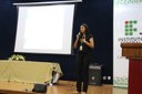 Diretora de Ensino do IFF Guarus, Monique Freitas, apresenta a situação atual do processo revisitação do currículo dos cursos integrados no campus