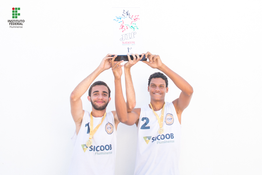 IFF conquista medalha de ouro no vôlei de areia masculino