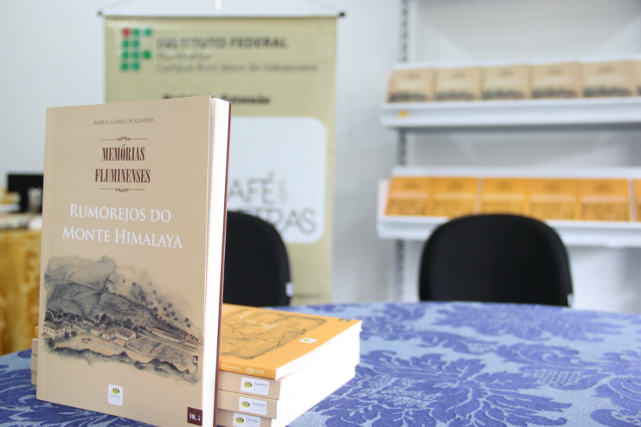 Livro raro publicado em 1894 traz registros históricos e culturais do noroeste fluminense