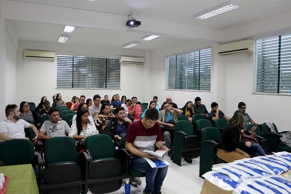 Mestrado Profept tem aula inaugural com lançamento de livro sobre Educação Profissional e Tecnológica