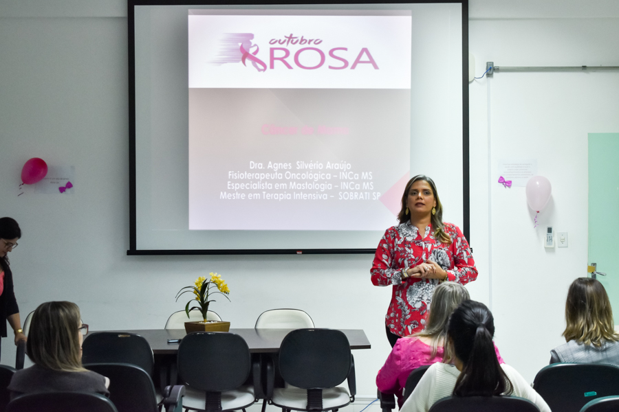 Roda de Conversa alerta sobre o Câncer de Mama