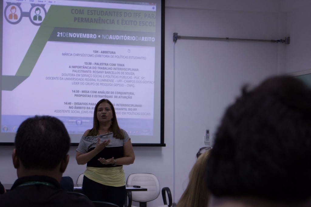 Seminário discute a importância do trabalho interdisciplinar para a permanência de estudantes