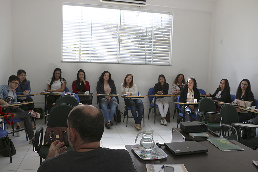 Servidores do Serviço Social do IFFluminense participam de curso de capacitação