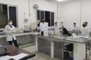 Alunos do Campus Guarus em aula prática no laboratório 